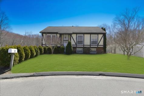 17 Rain Dance Circle Naugatuck CT 06770