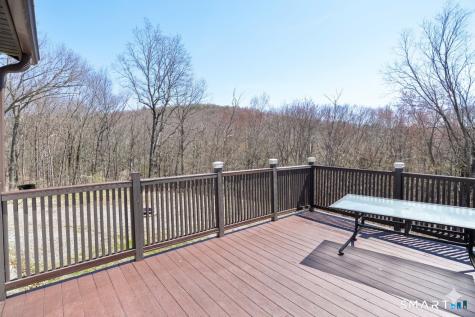 17 Rain Dance Circle Naugatuck CT 06770