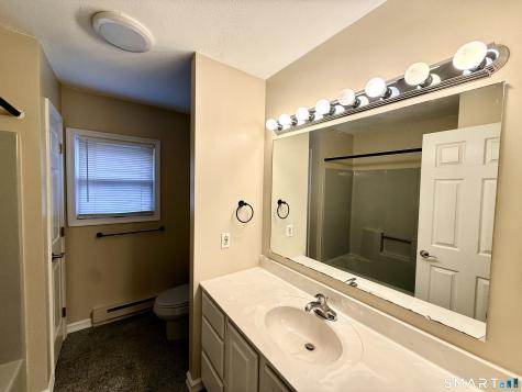 33-D Laurel Point Drive Montville CT 06370