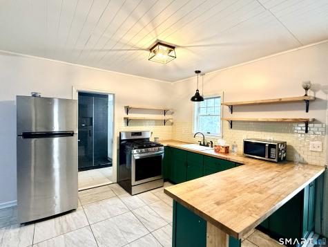 33-D Laurel Point Drive Montville CT 06370