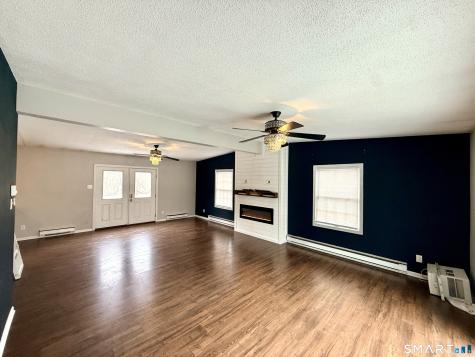 33-D Laurel Point Drive Montville CT 06370
