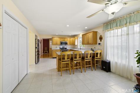 43 Kyle Court Meriden CT 06450