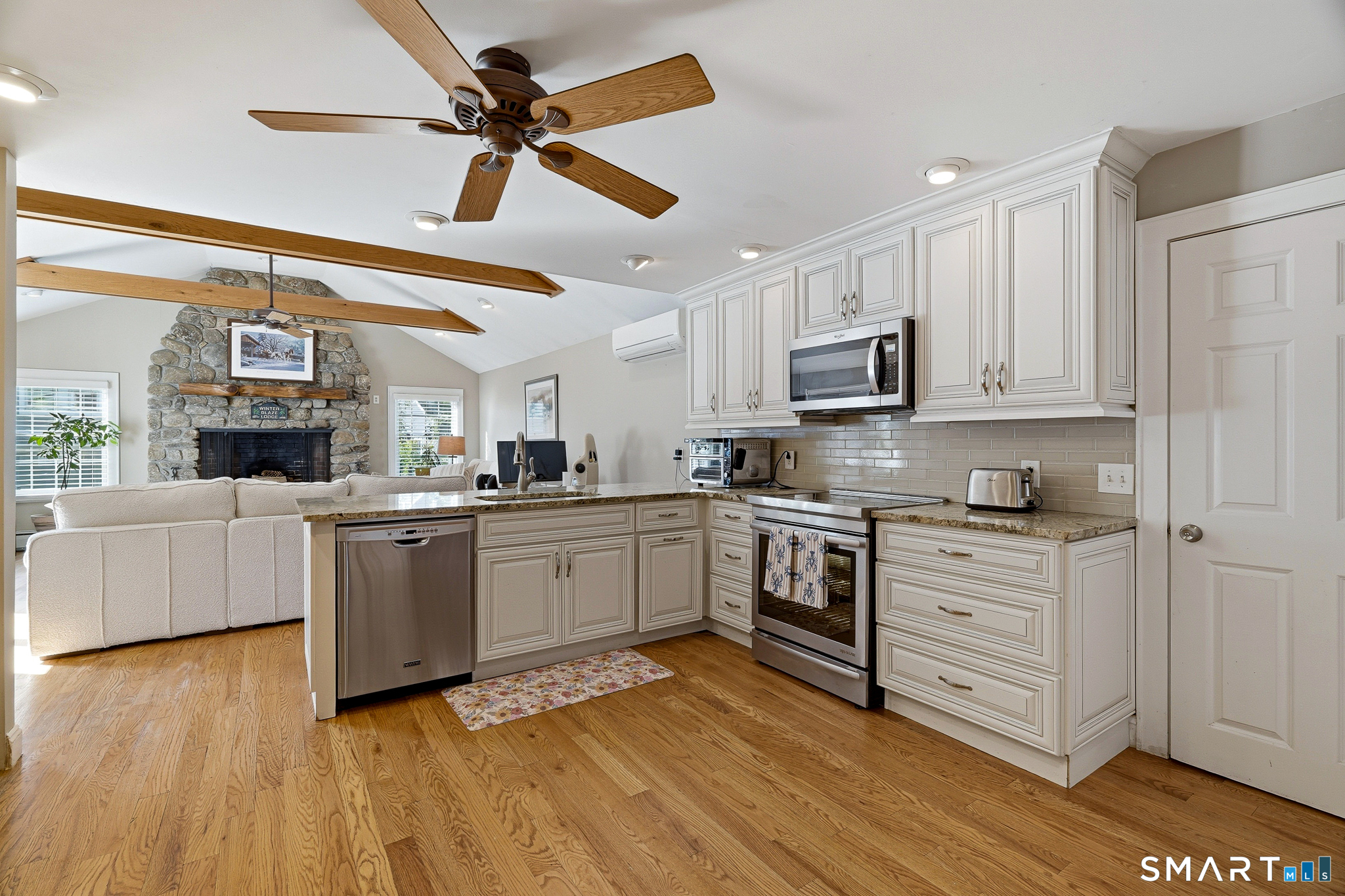 313 Old Post Road Fairfield CT 06824