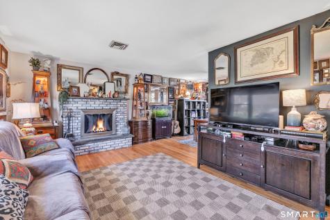 23 Surrey Drive Shelton CT 06484