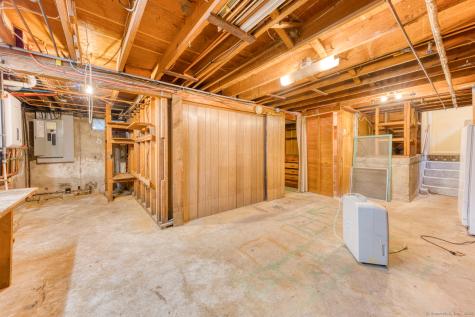 80 Farmstead Avenue Groton CT 06355