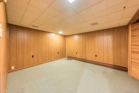 80 Farmstead Avenue Groton CT 06355