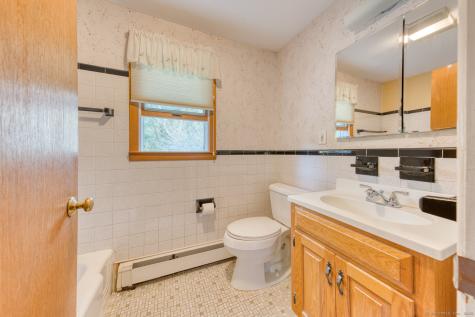 80 Farmstead Avenue Groton CT 06355