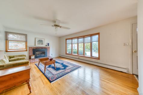 80 Farmstead Avenue Groton CT 06355