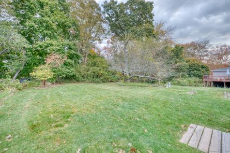 80 Farmstead Avenue Groton CT 06355