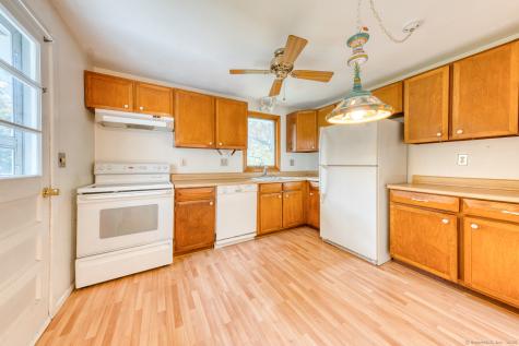 80 Farmstead Avenue Groton CT 06355