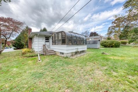 80 Farmstead Avenue Groton CT 06355