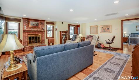 118 Tremont Street Newington CT 06111