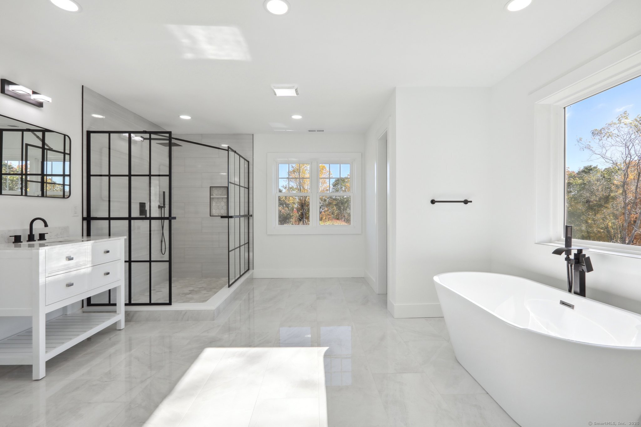 19A Apache Drive Brookfield CT 06804