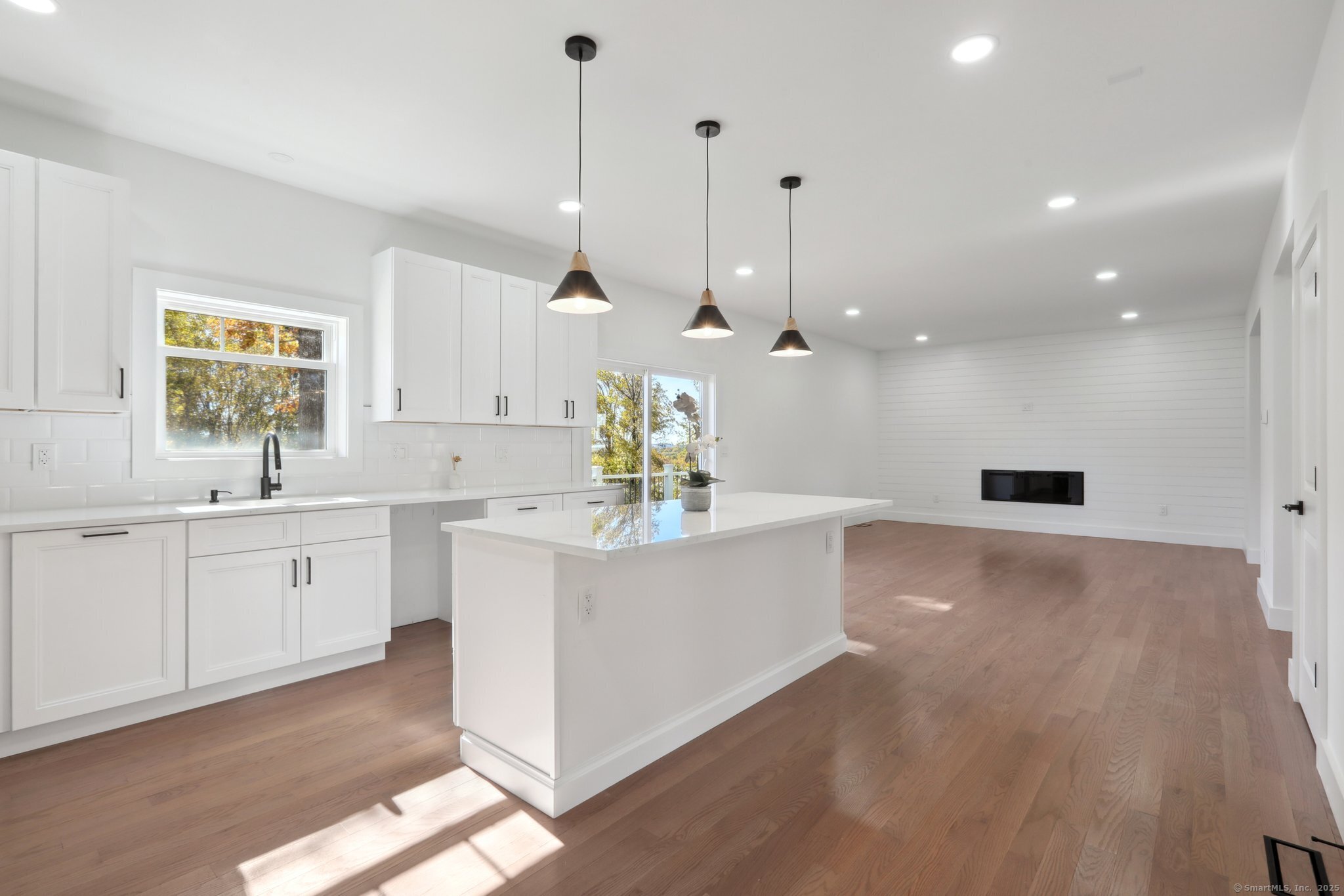 19A Apache Drive Brookfield CT 06804