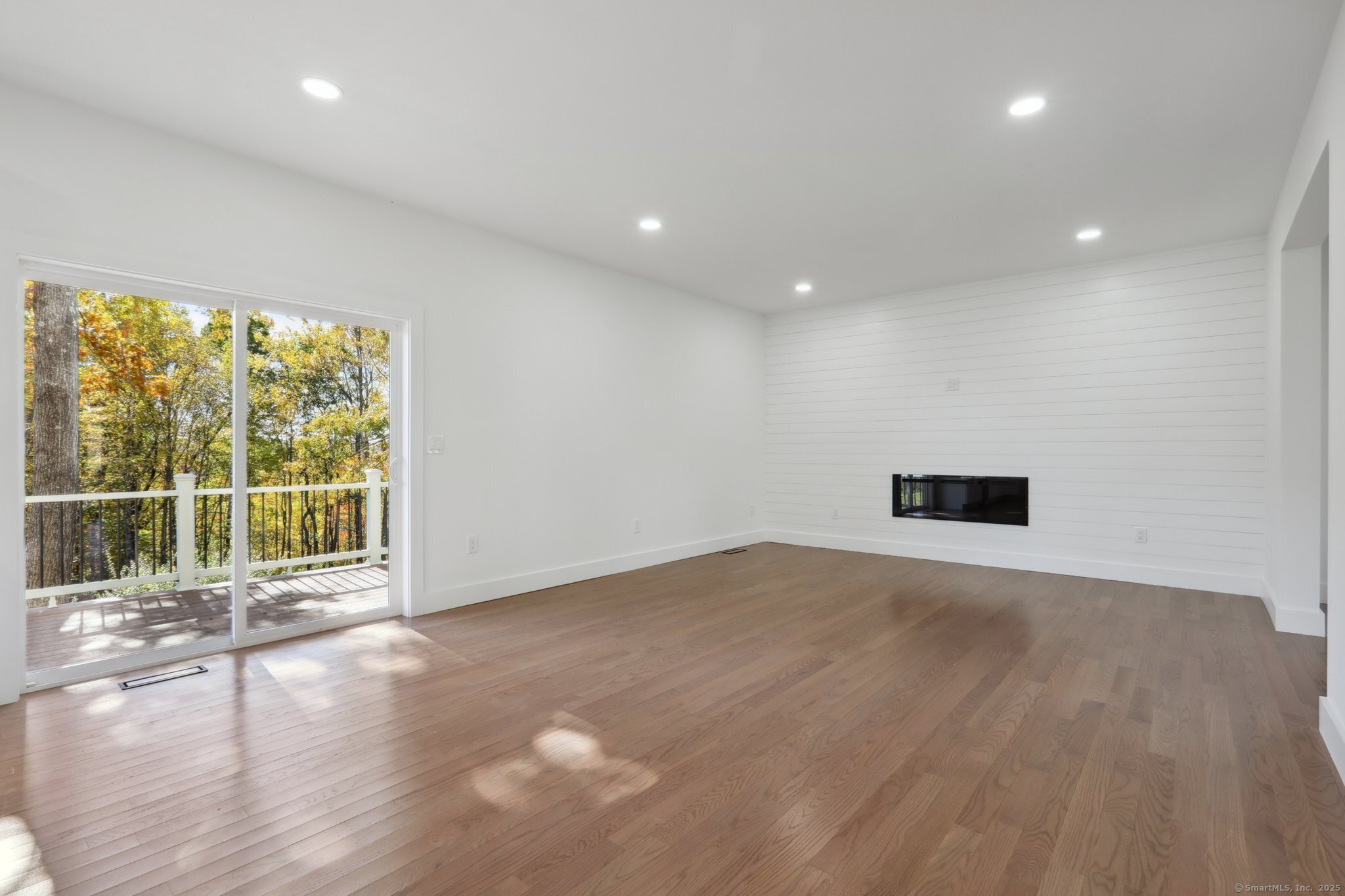 19A Apache Drive Brookfield CT 06804