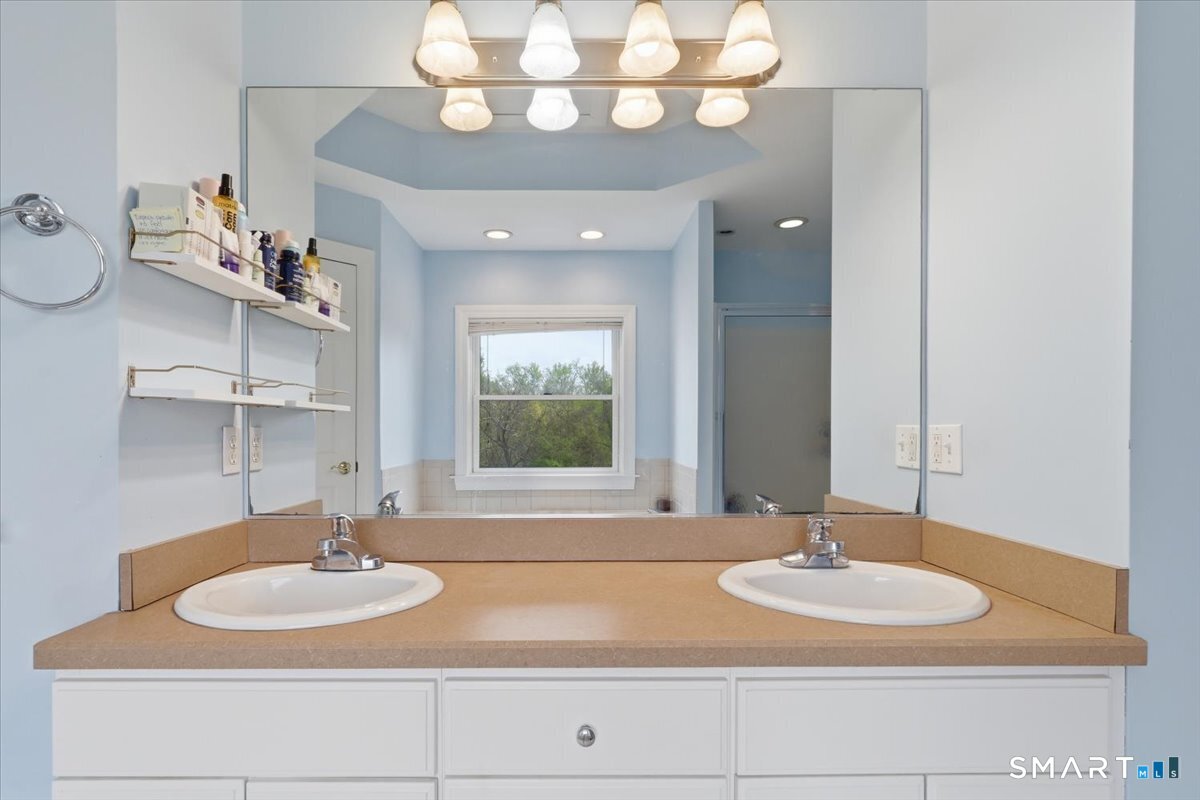 26 Giovanni Drive Waterford CT 06385