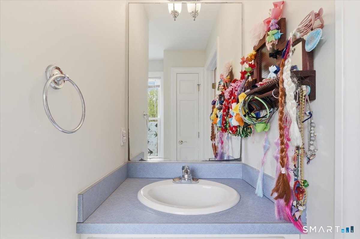 26 Giovanni Drive Waterford CT 06385