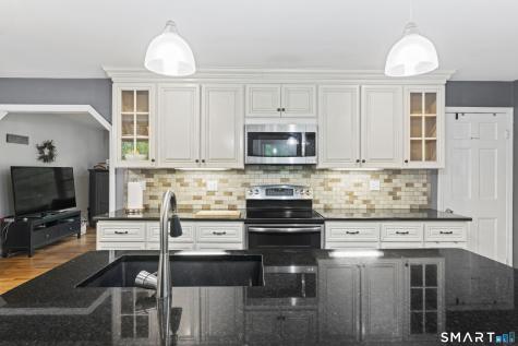 23 Hall Lane Newtown CT 06470