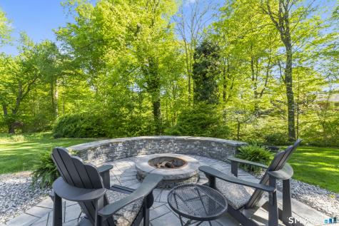 23 Hall Lane Newtown CT 06470