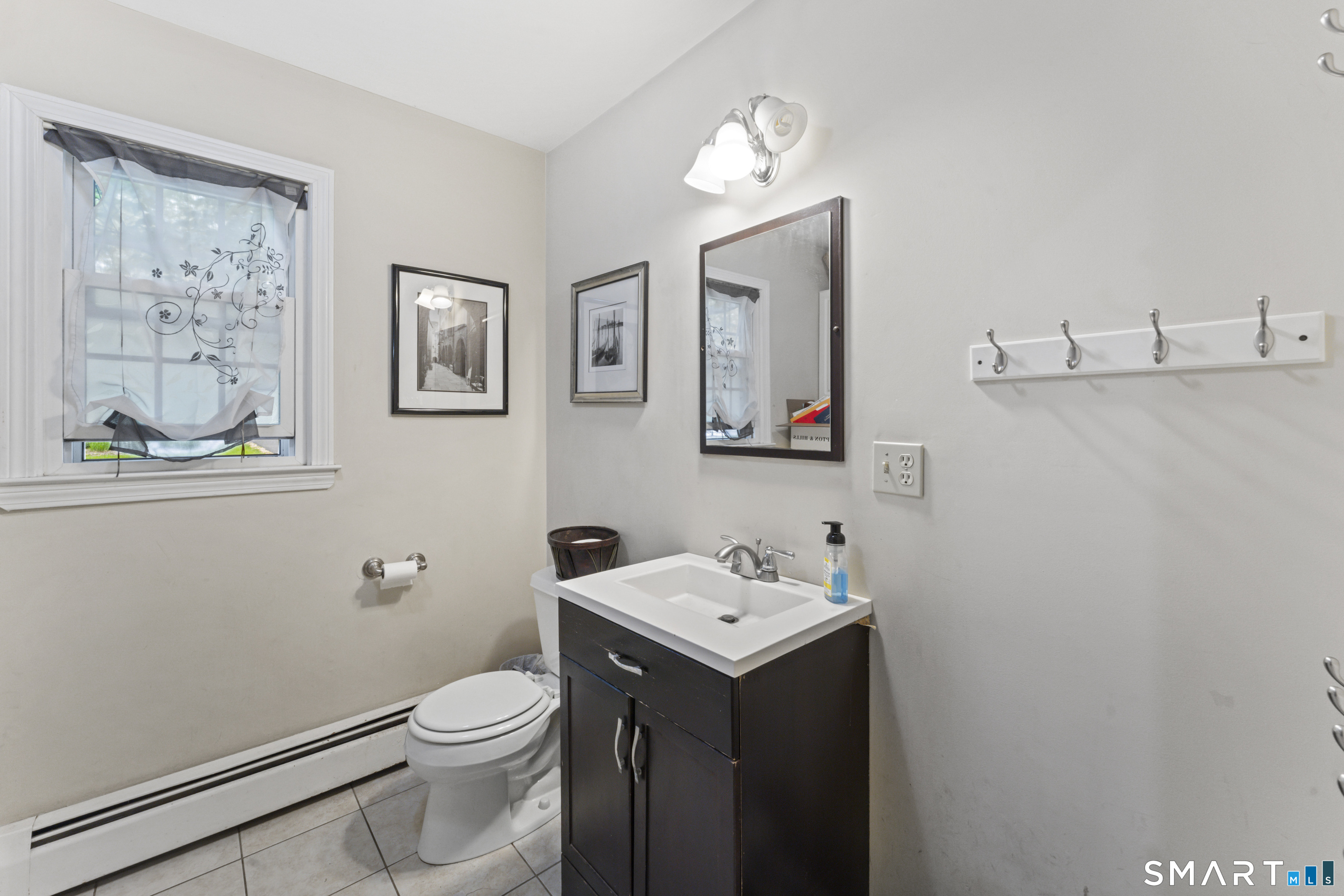 23 Hall Lane Newtown CT 06470