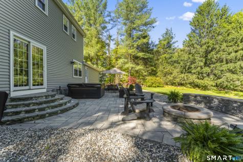 23 Hall Lane Newtown CT 06470