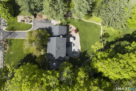 23 Hall Lane Newtown CT 06470