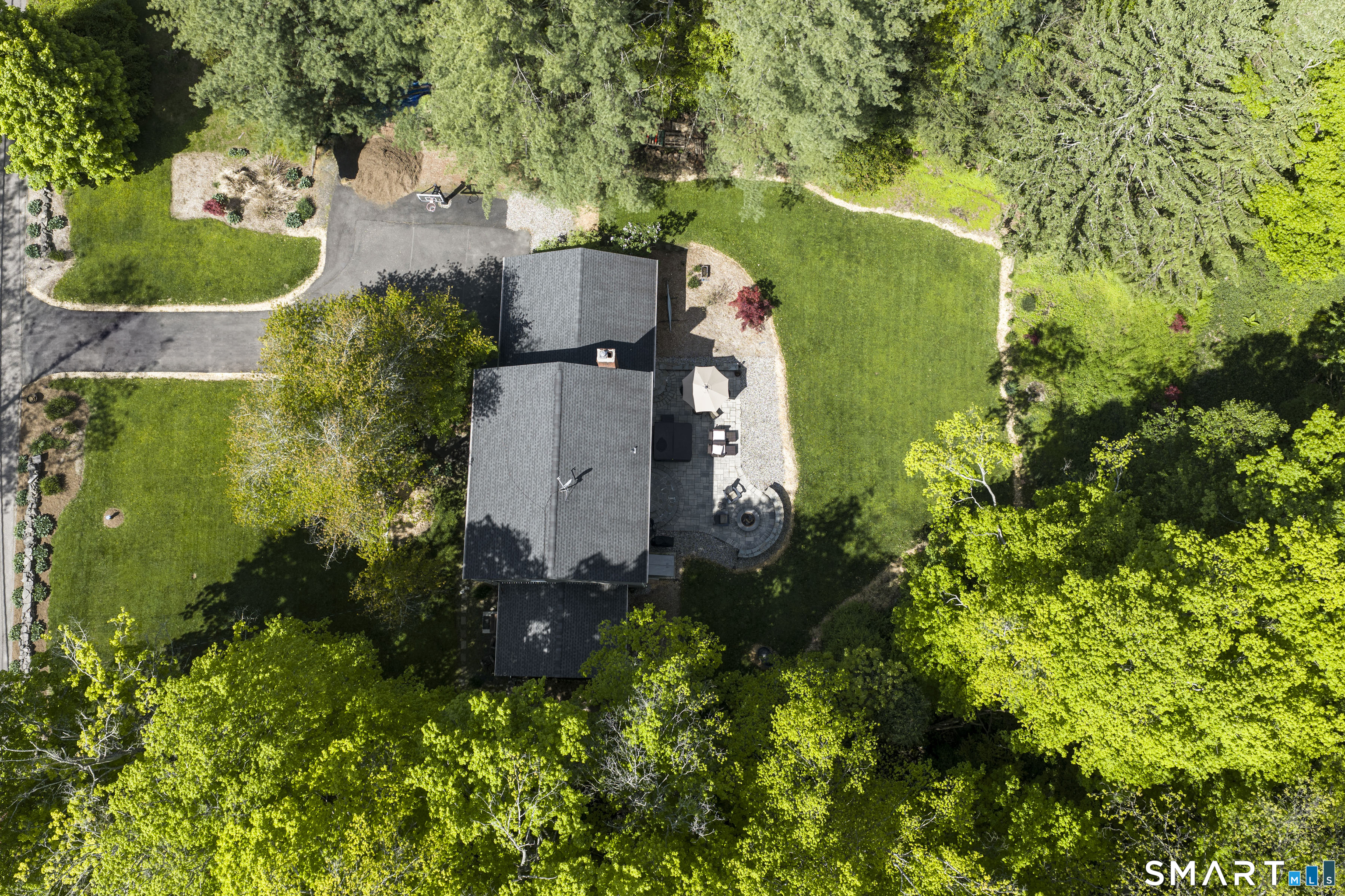 23 Hall Lane Newtown CT 06470