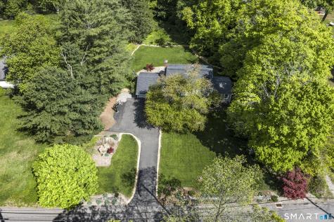 23 Hall Lane Newtown CT 06470