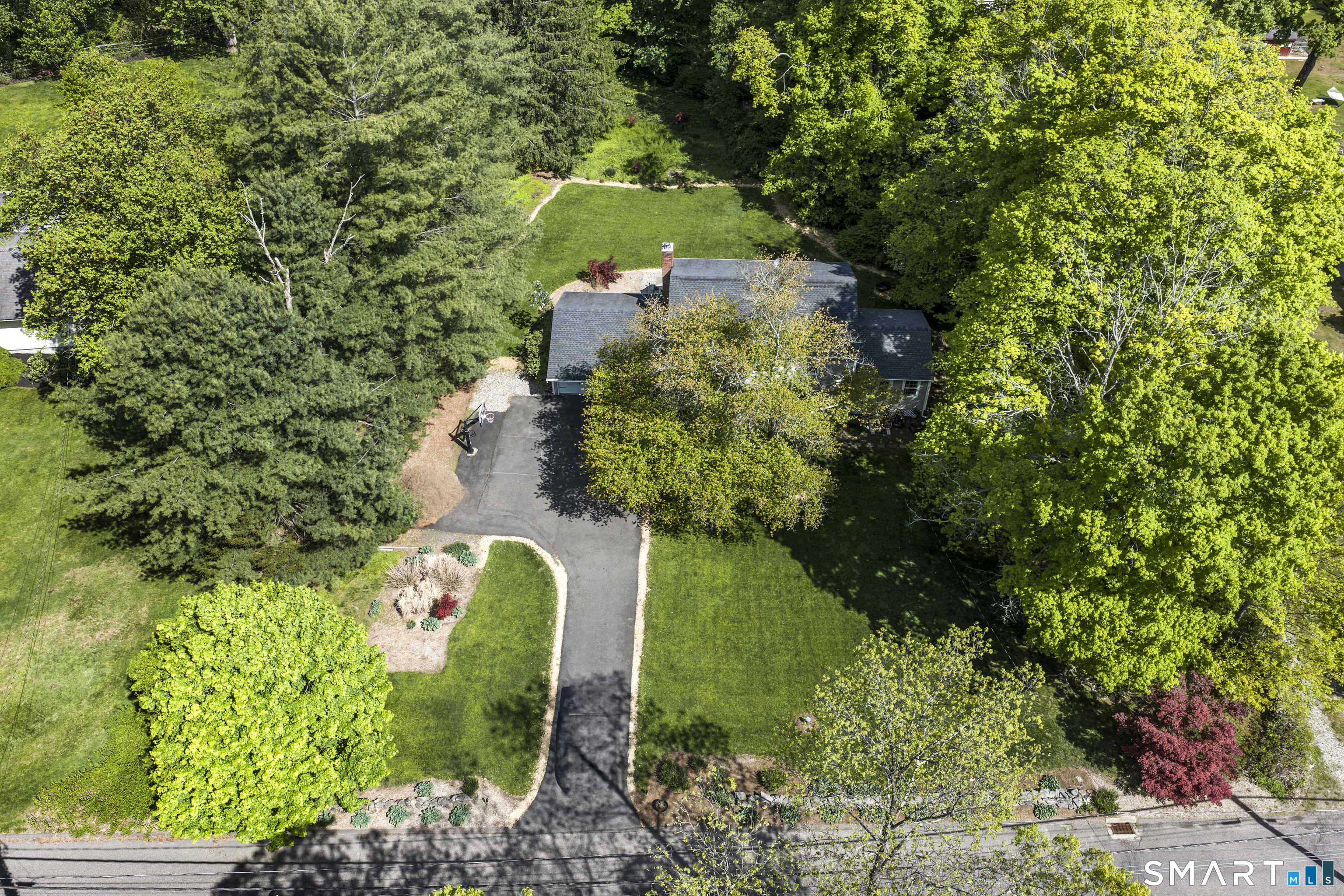 23 Hall Lane Newtown CT 06470
