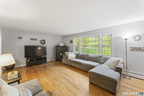 23 Hall Lane Newtown CT 06470