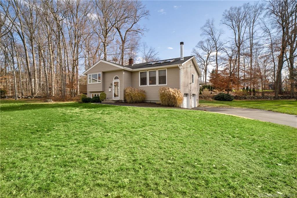 28 Surrey Drive Norwalk CT 06851