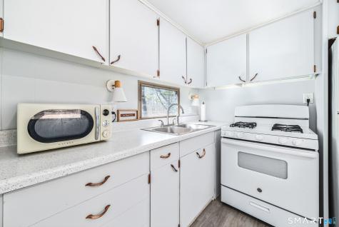 23 Baxter Road Willington CT 06279
