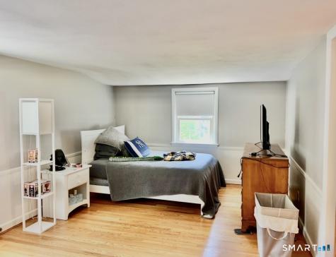 17 Carver Circle Simsbury CT 06070