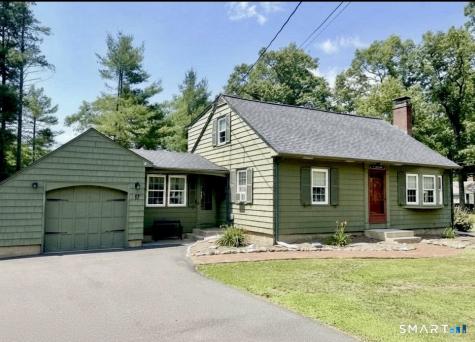 17 Carver Circle Simsbury CT 06070