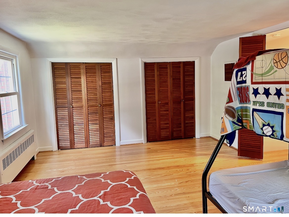 17 Carver Circle Simsbury CT 06070