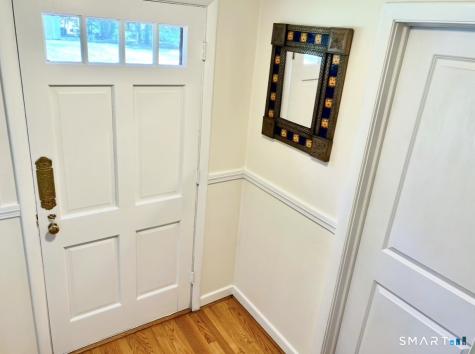 17 Carver Circle Simsbury CT 06070