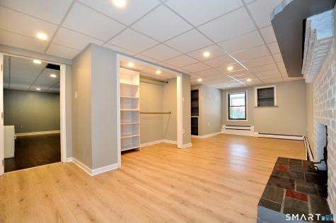 32 Cornfield Road Windsor CT 06095