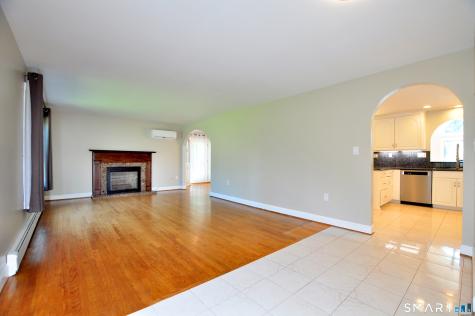32 Cornfield Road Windsor CT 06095