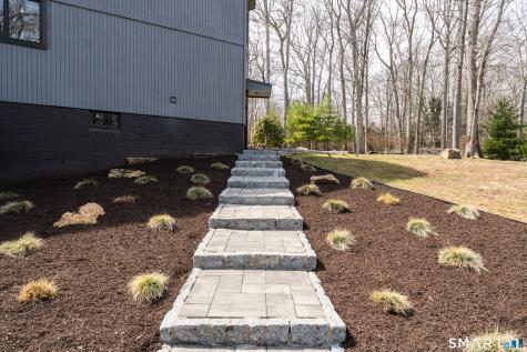 401 Three Corners Road Guilford CT 06437