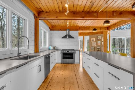 401 Three Corners Road Guilford CT 06437