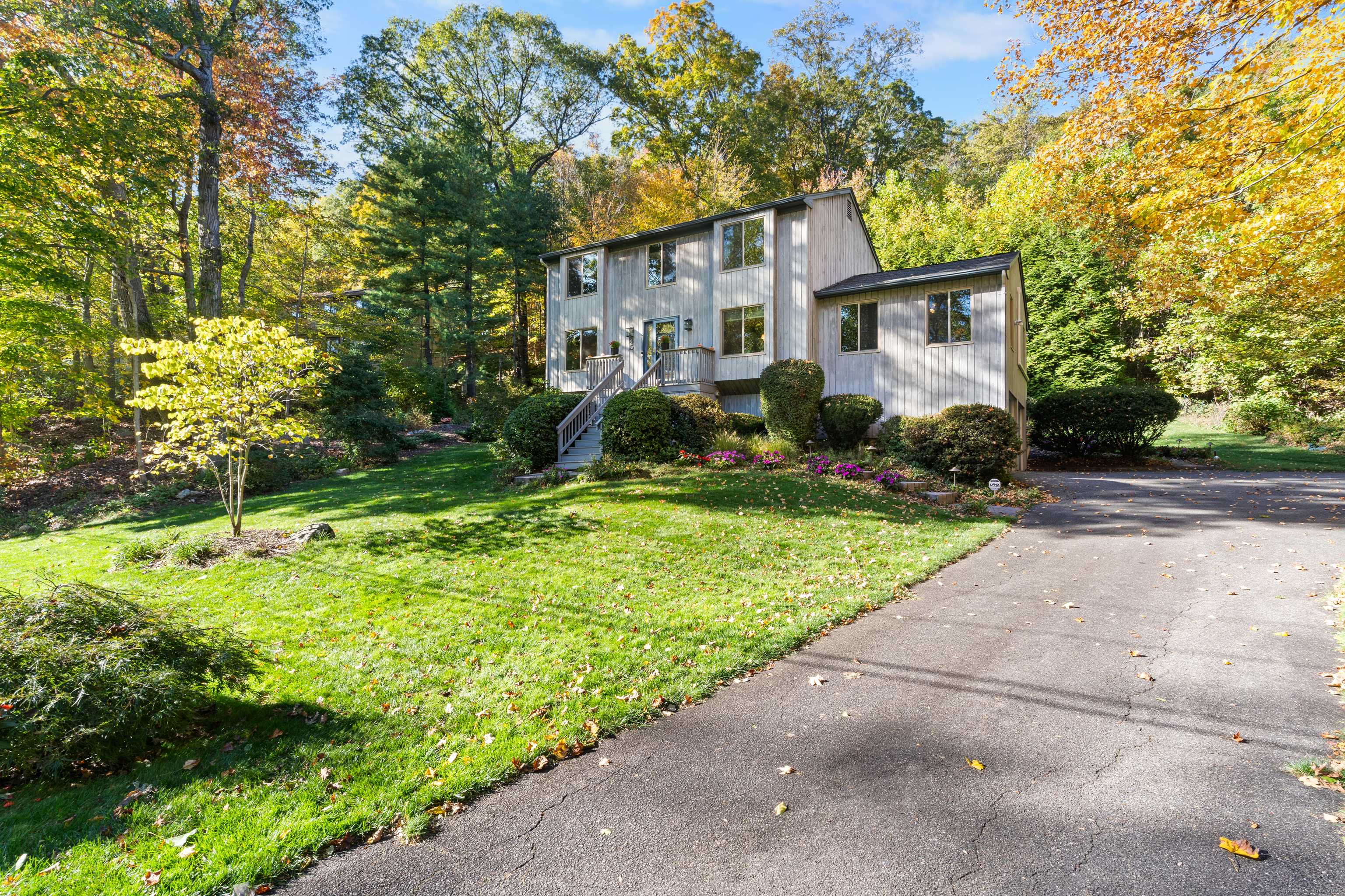 35 Mustang Drive Shelton CT 06484