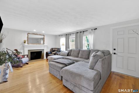 24 Bridge Lane Enfield CT 06082
