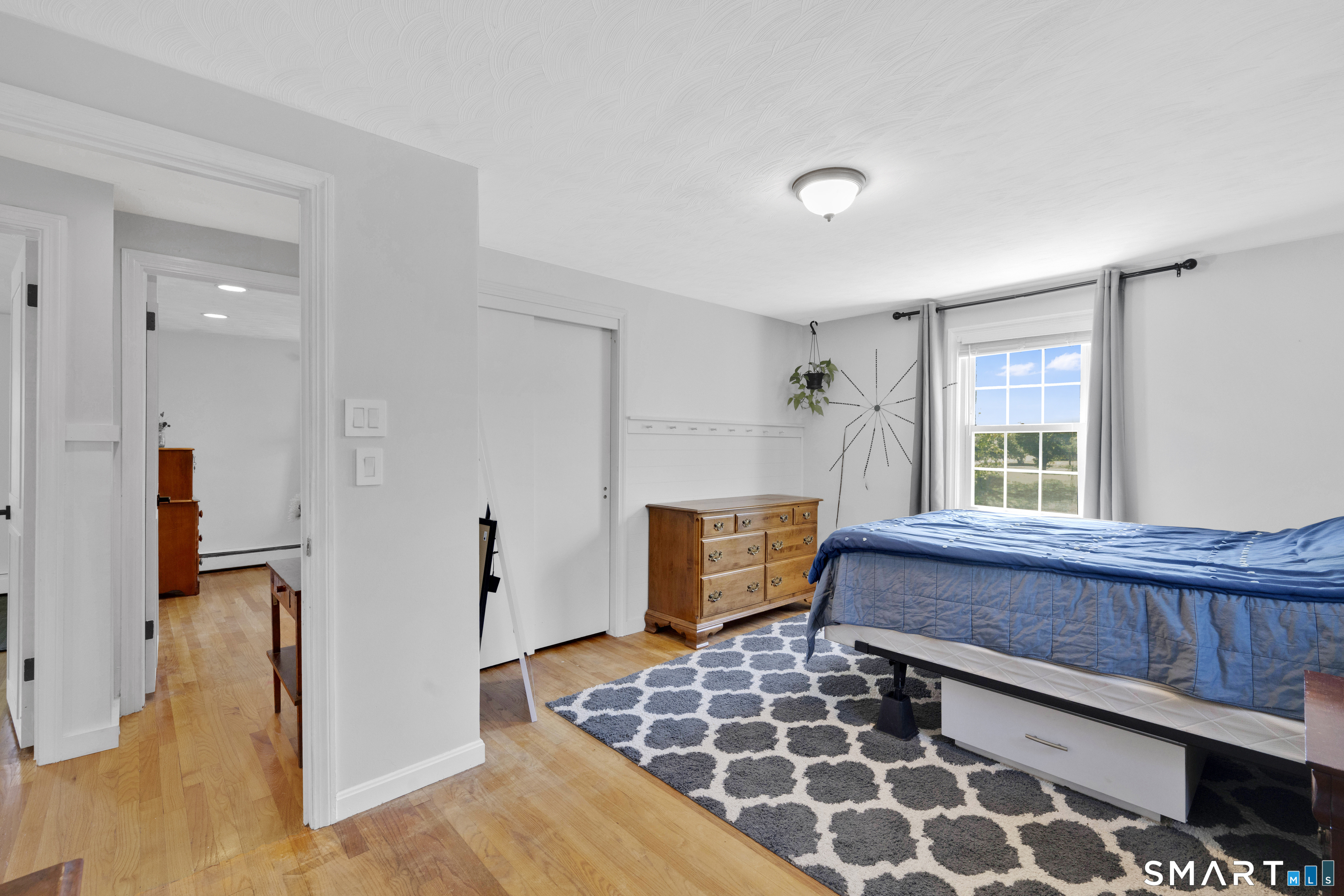 24 Bridge Lane Enfield CT 06082