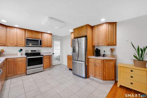 24 Bridge Lane Enfield CT 06082