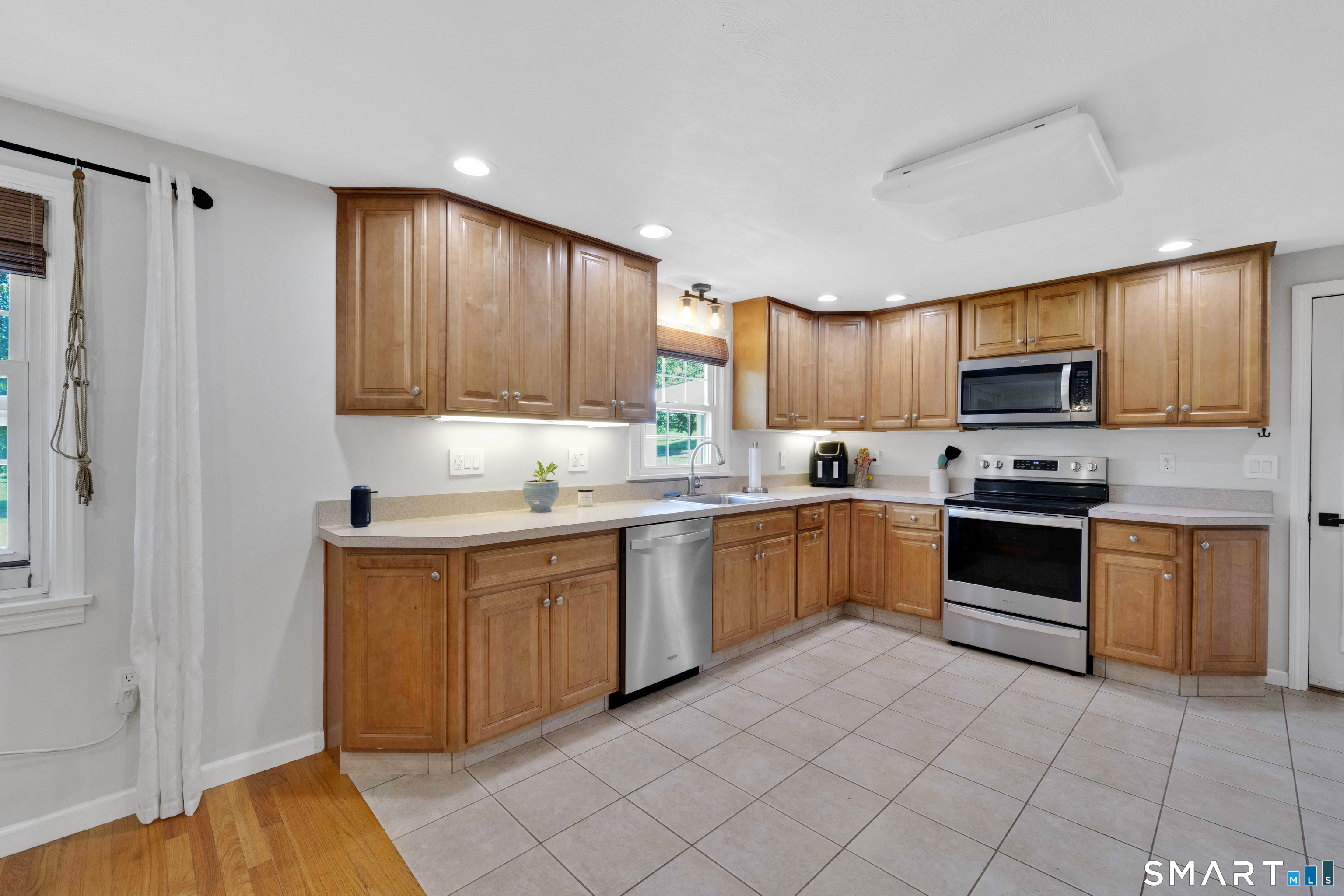 24 Bridge Lane Enfield CT 06082