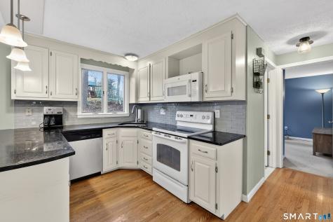 31 Woodduck Farms Road Windsor CT 06095