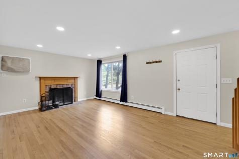 31 Woodduck Farms Road Windsor CT 06095