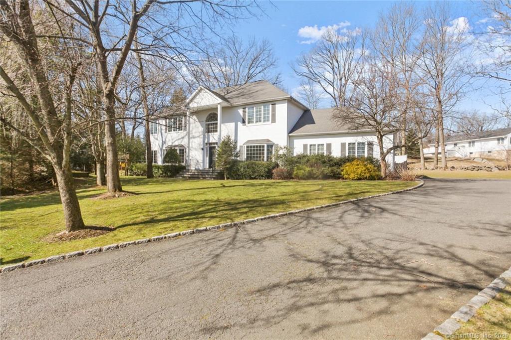 7 Tree Top Terrace Greenwich CT 06831