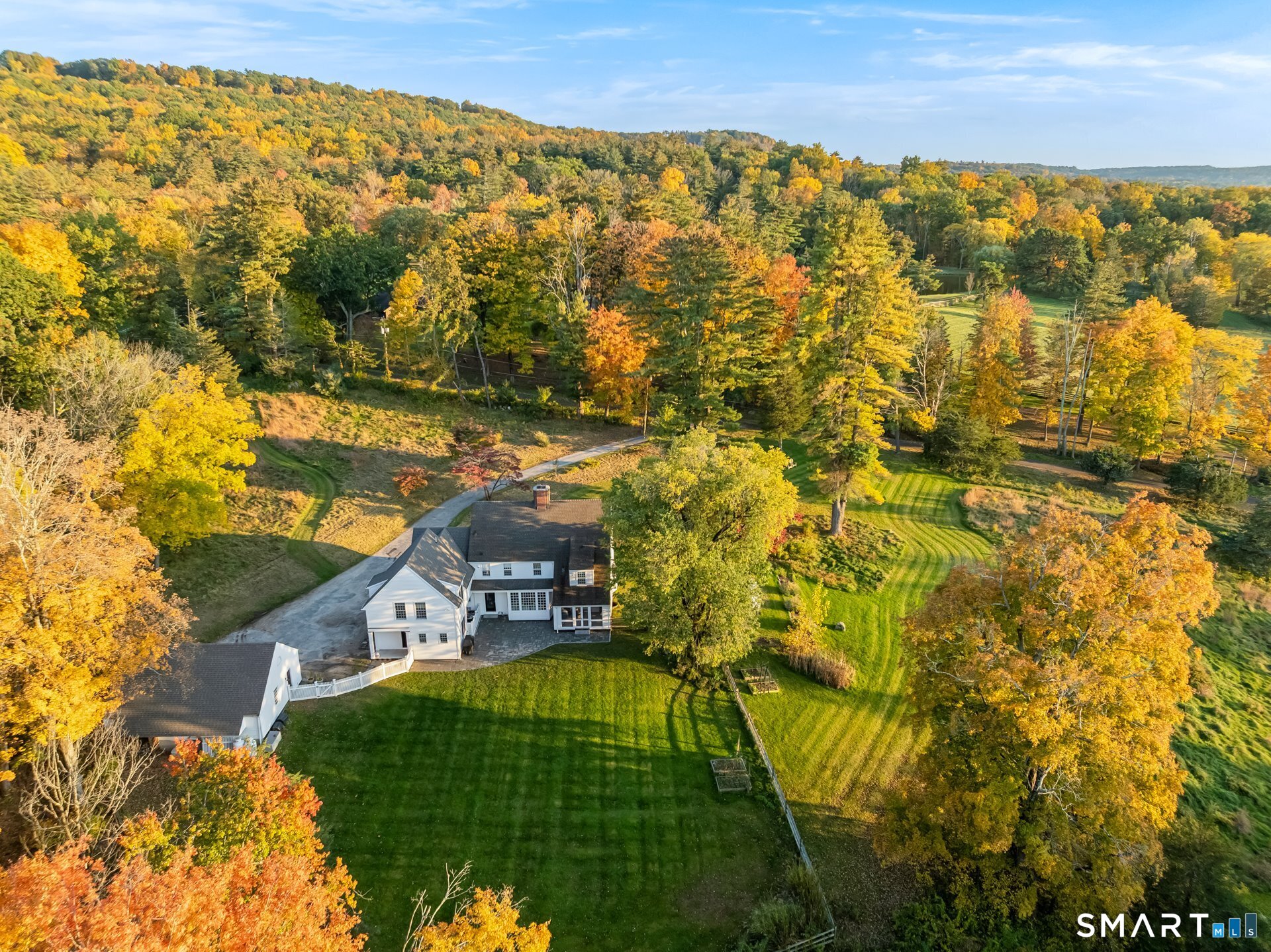 44 Bishop Lane Avon CT 06001