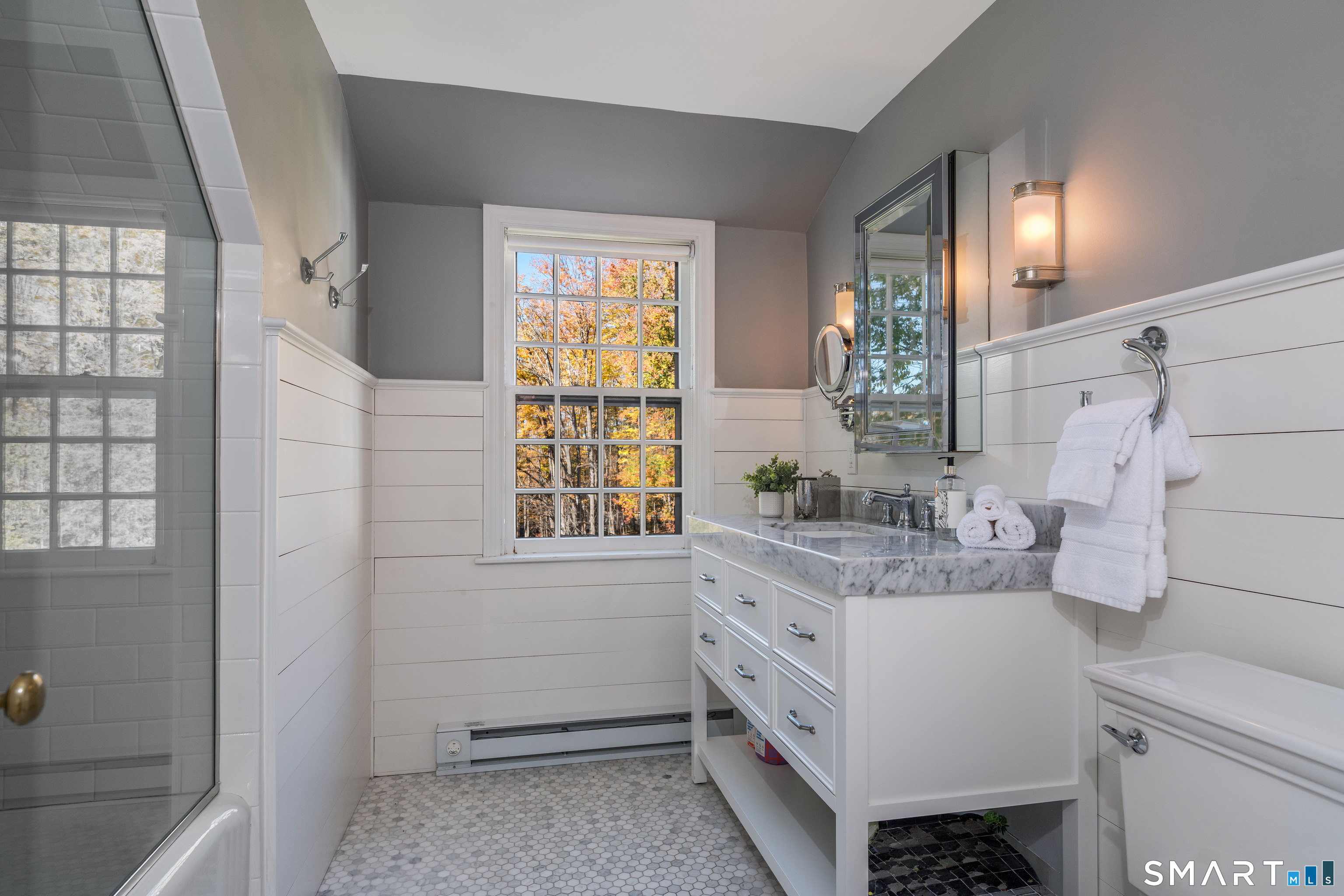 44 Bishop Lane Avon CT 06001
